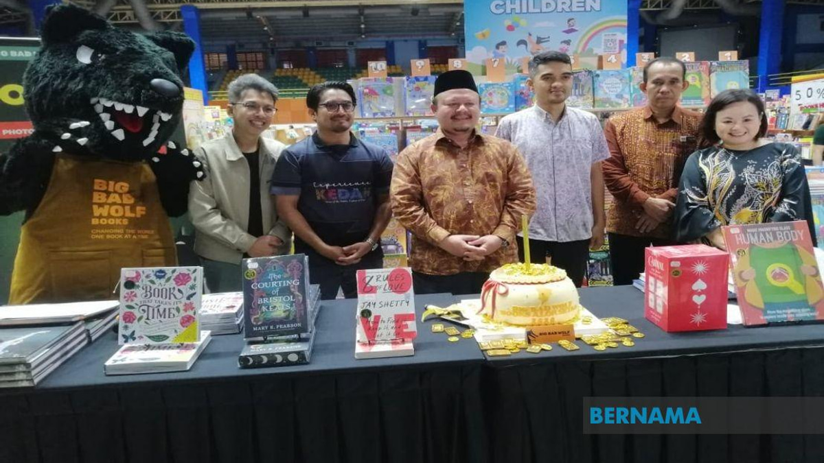 Big Bad Wolf Book Fair Aims to Build Reading Culture and English Skills Among Kedah Youth