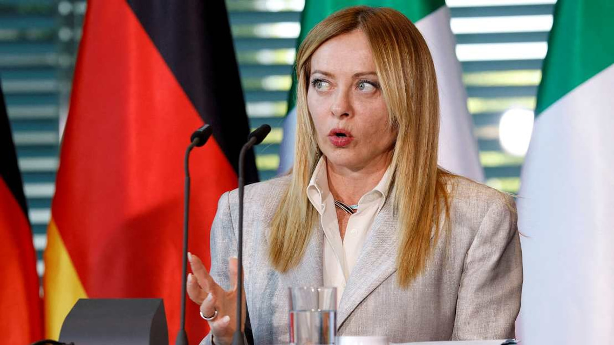 Italy Pushes for Off-EU Migrant Processing Centres as Ceuta Crisis Intensifies Border Pressures