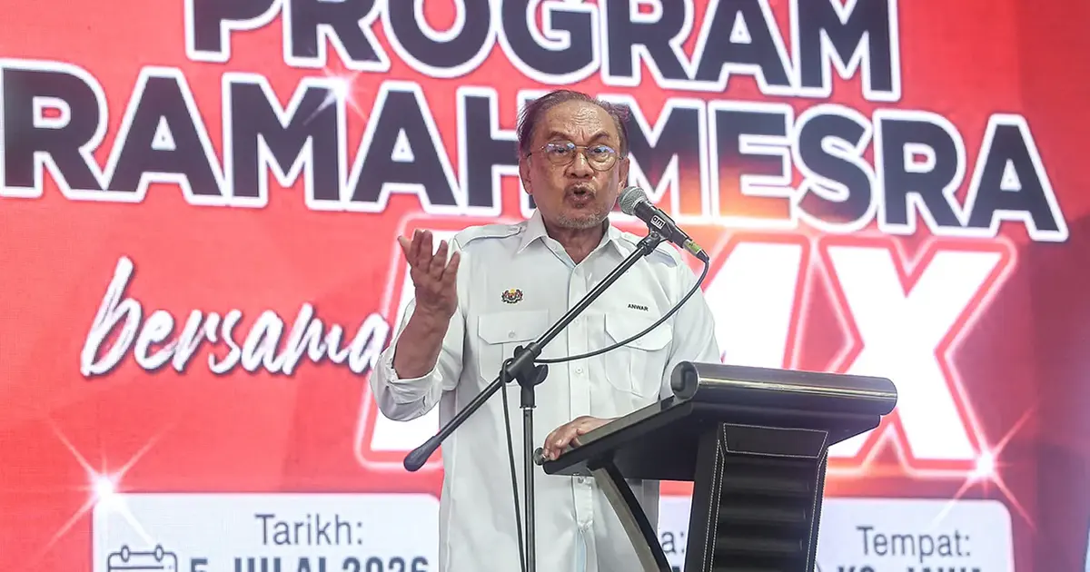PM Anwar Unveils Housing Initiative for Civil Servants on Unused Government Land