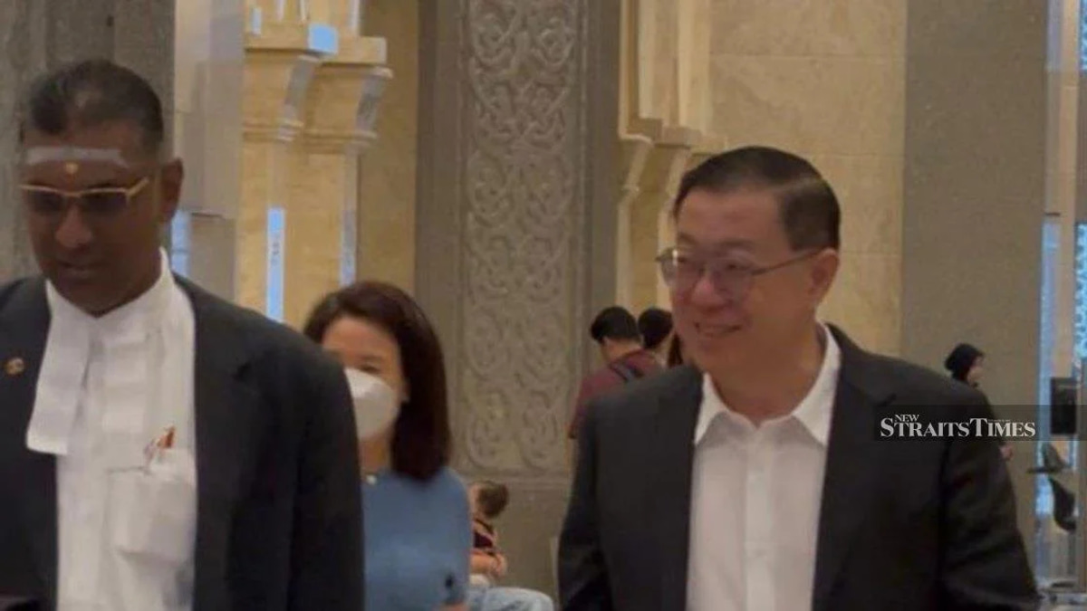 Guan Eng and wife appear in court as judges decide on corruption charges dismissal bid