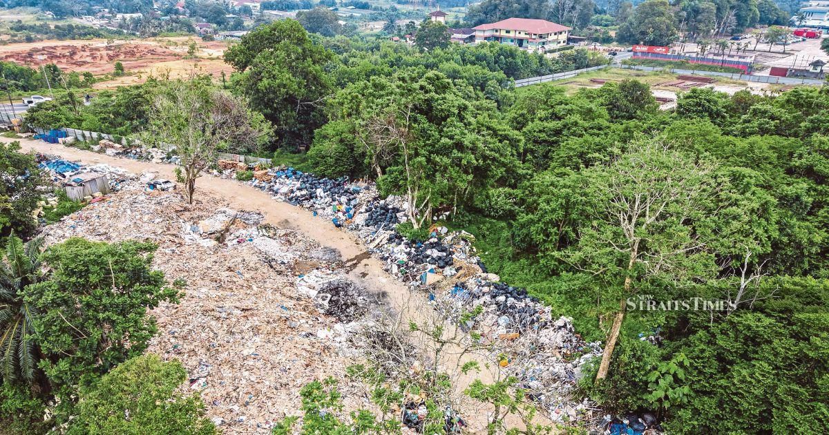 Johor forms task force to probe alleged Singapore construction waste dumping in Pontian