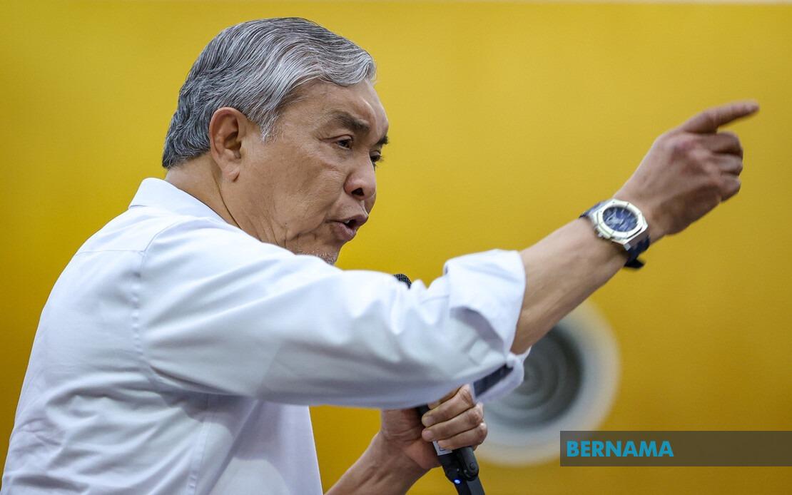 Ahmad Zahid Pushes for Political Education in University Student Councils