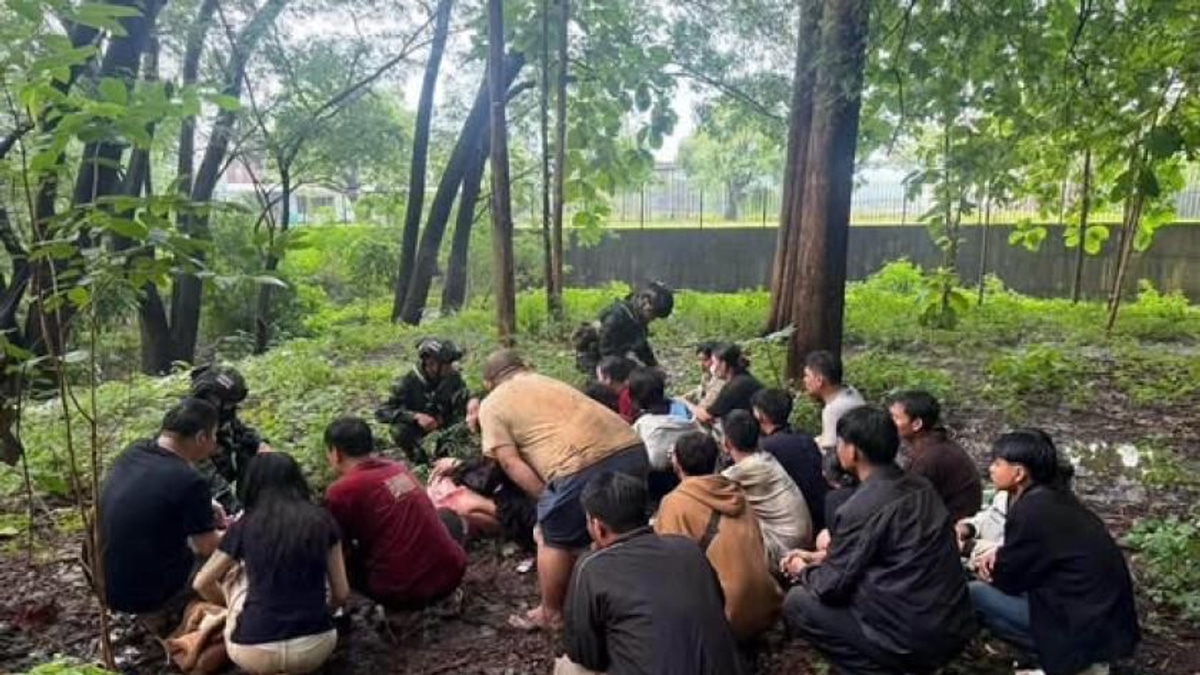 Thailand arrests 20 Myanmar nationals for illegal border crossing in Mae Sot