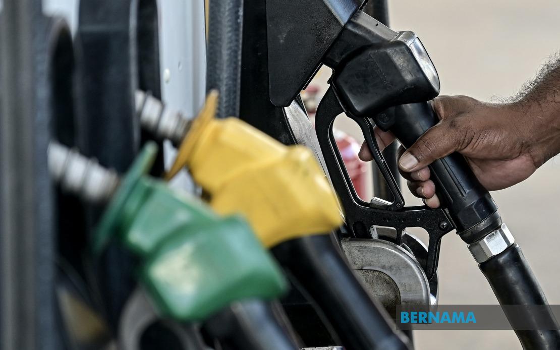 700,000 Diesel Vehicle Owners Begin Drawing Subsidised Fuel at RM2.10 per Litre Under BUDI Initiative