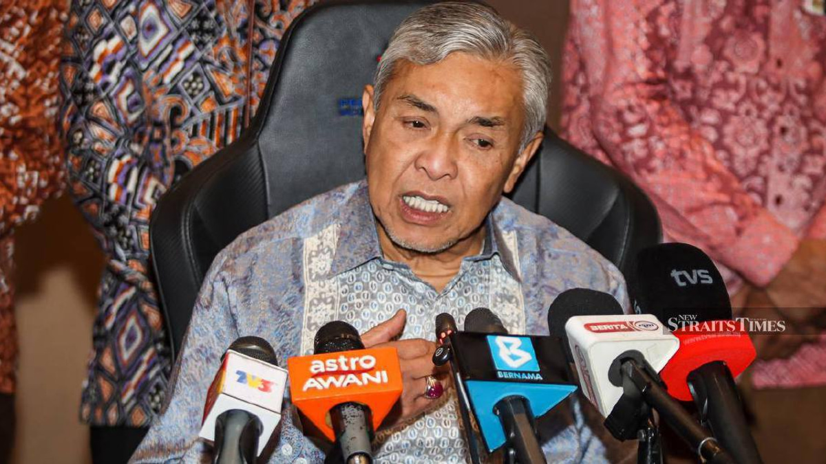 Zahid Calls for Formal Discussions on PN-BN Coalition Proposal