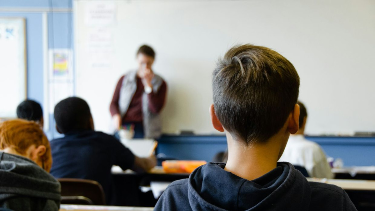 New York School District Shelves AI Robot Project After Public Backlash