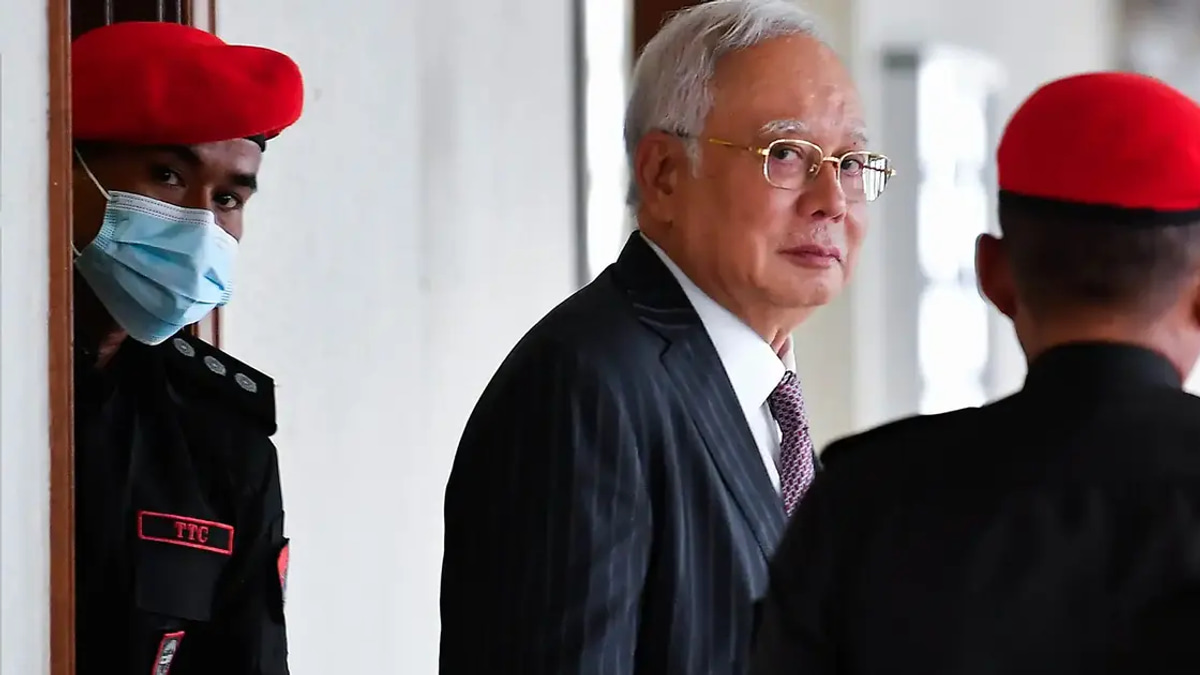 Najib's Legal Team Questions Timing of Kroll Investigation into 1MDB Fund Transfers