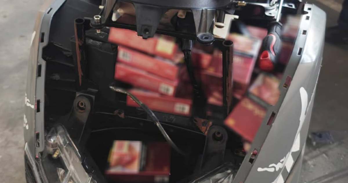 Woman detained at Tuas Checkpoint with 400 cigarette packets in failed smuggling attempt
