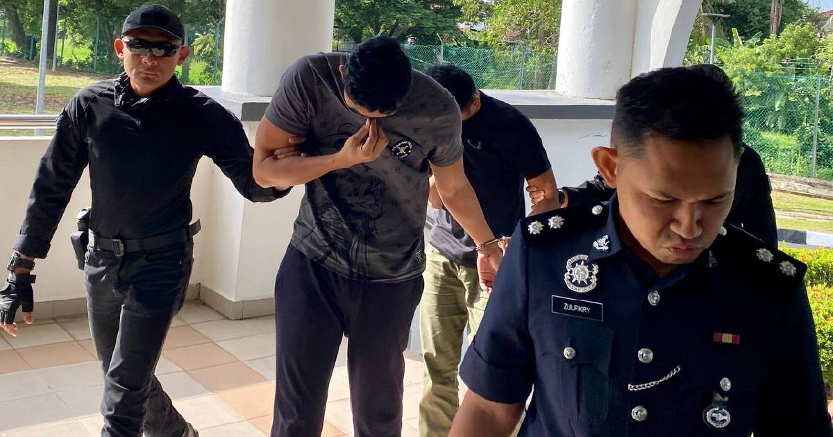 Two Malaysian soldiers charged with smuggling Myanmar migrants across Thailand border