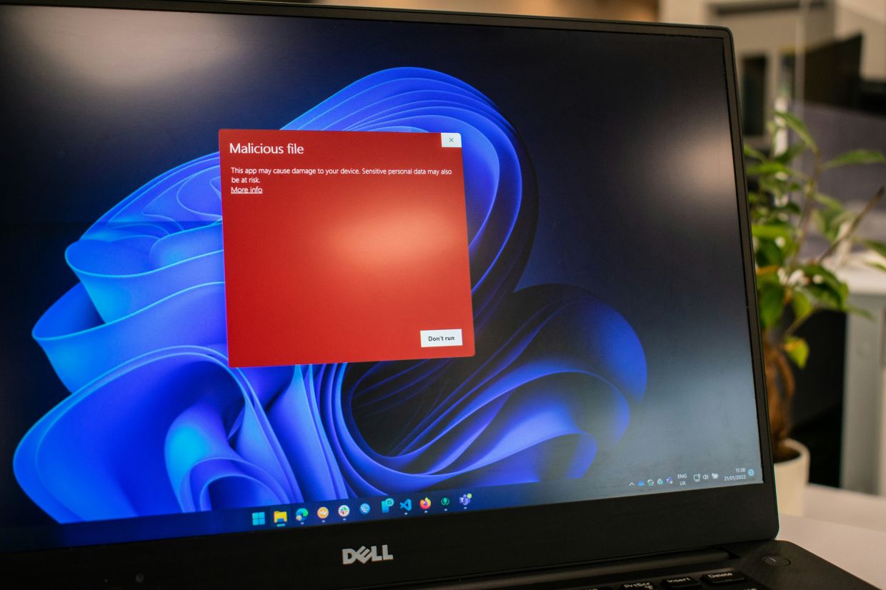 MyCert Issues Critical Alert Over WhatsApp Malware Campaign Targeting Windows Users