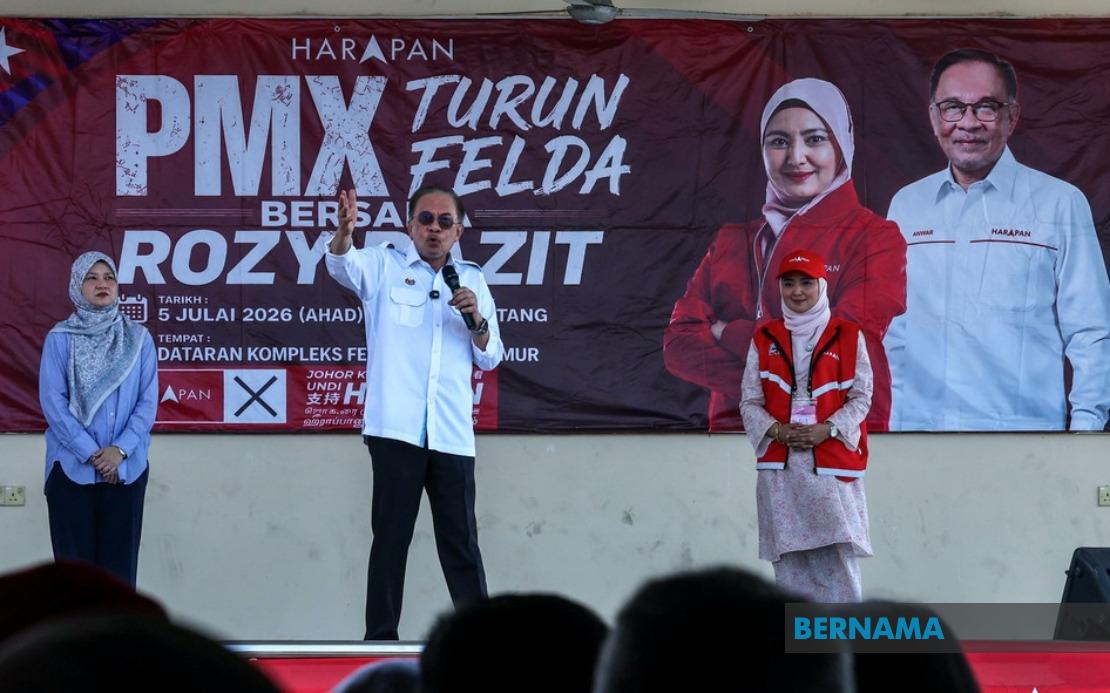 Anwar Commits to Resolving FELDA Second-Generation Housing Crisis