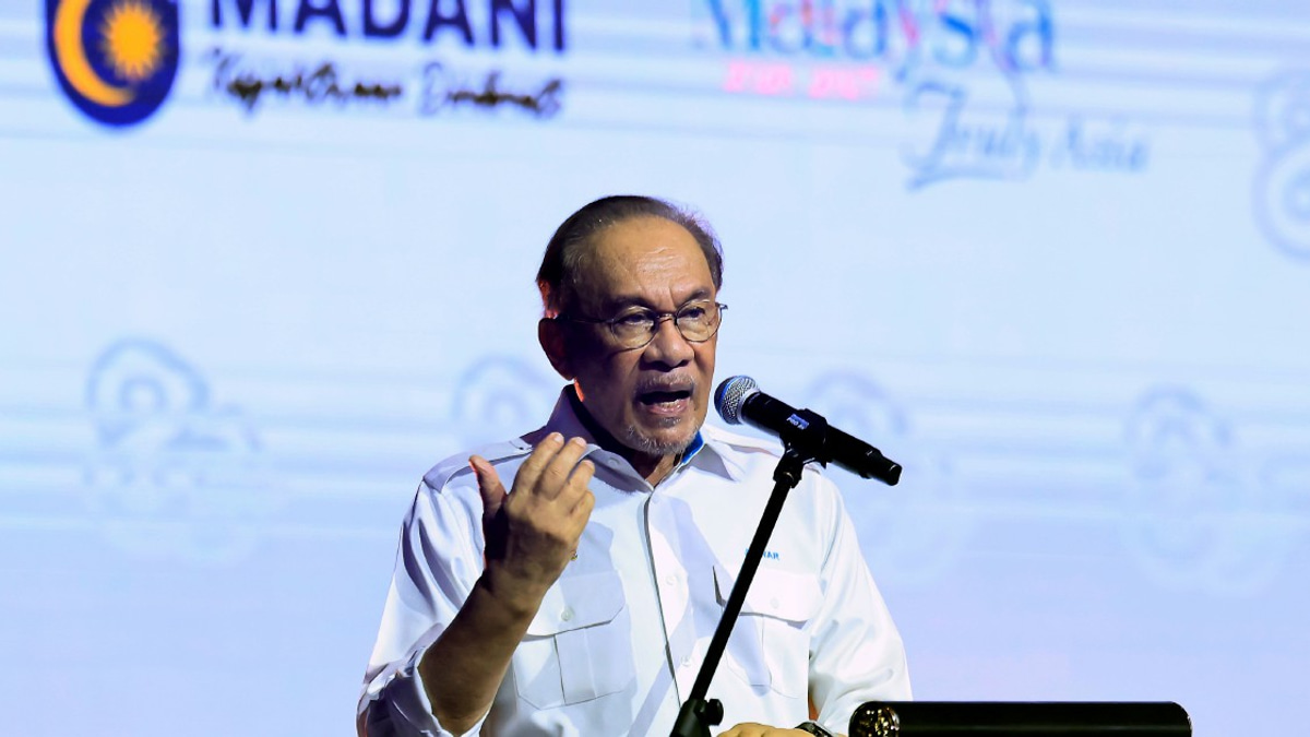 Anwar cautions against complacency, pushes reform agenda forward