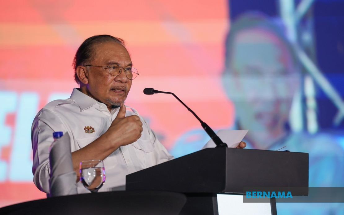 Anwar Pushes FELDA to Strengthen Governance and Learn from Administrative Failures