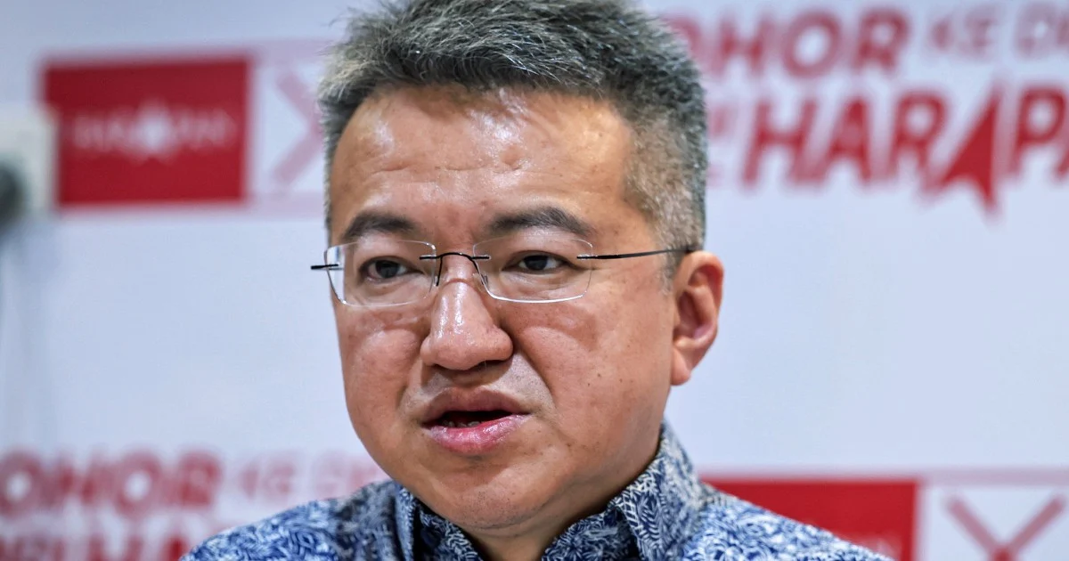 Malaysia Must Move Forward, Not Return to Najib Era, Urges Liew Chin Tong