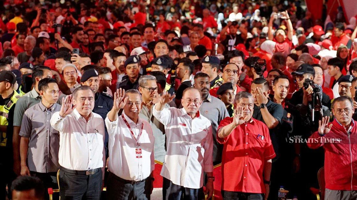 Don't weaponise the monarchy, Anwar cautions political rivals in Negri Sembilan race