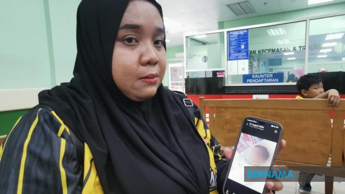 Three-Year-Old Injured After Foot Run Over by Tow Vehicle at Kuala Terengganu National Day Parade