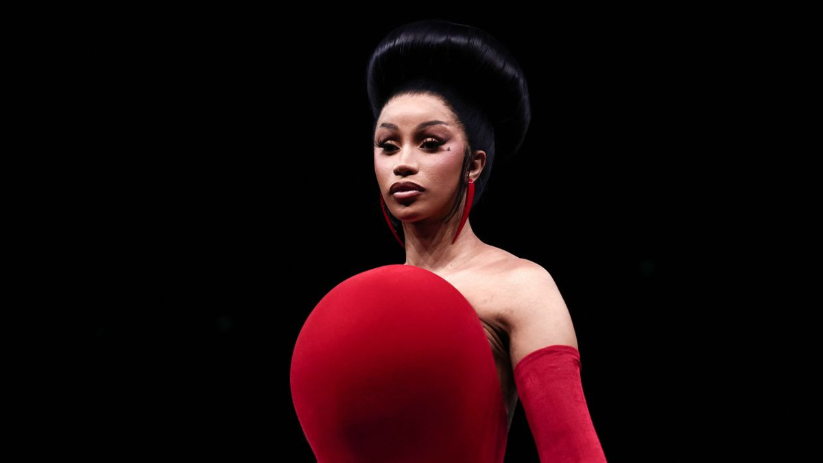 Elegance in the Heat: How Paris Couture Week Stars Navigated Record Temperatures