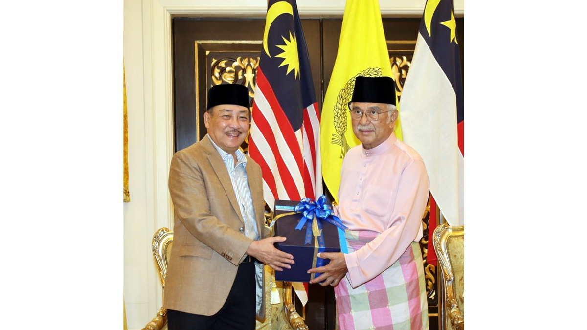 Sabah Chief Minister Strengthens Ties With Melaka in Courtesy Visit