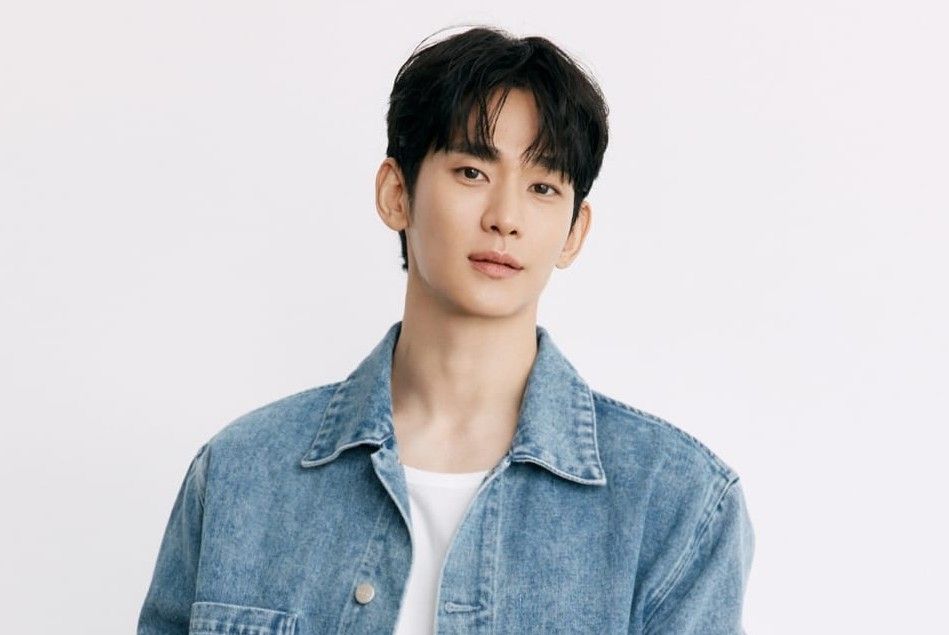 Kim Soo-hyun Makes Public Return Through Bench Campaign After Year Away
