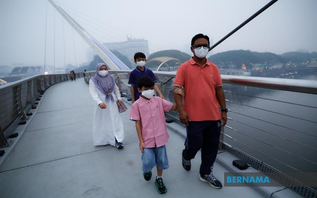 Health Experts Warn Public to Monitor Air Quality and Take Preventive Steps Against Haze
