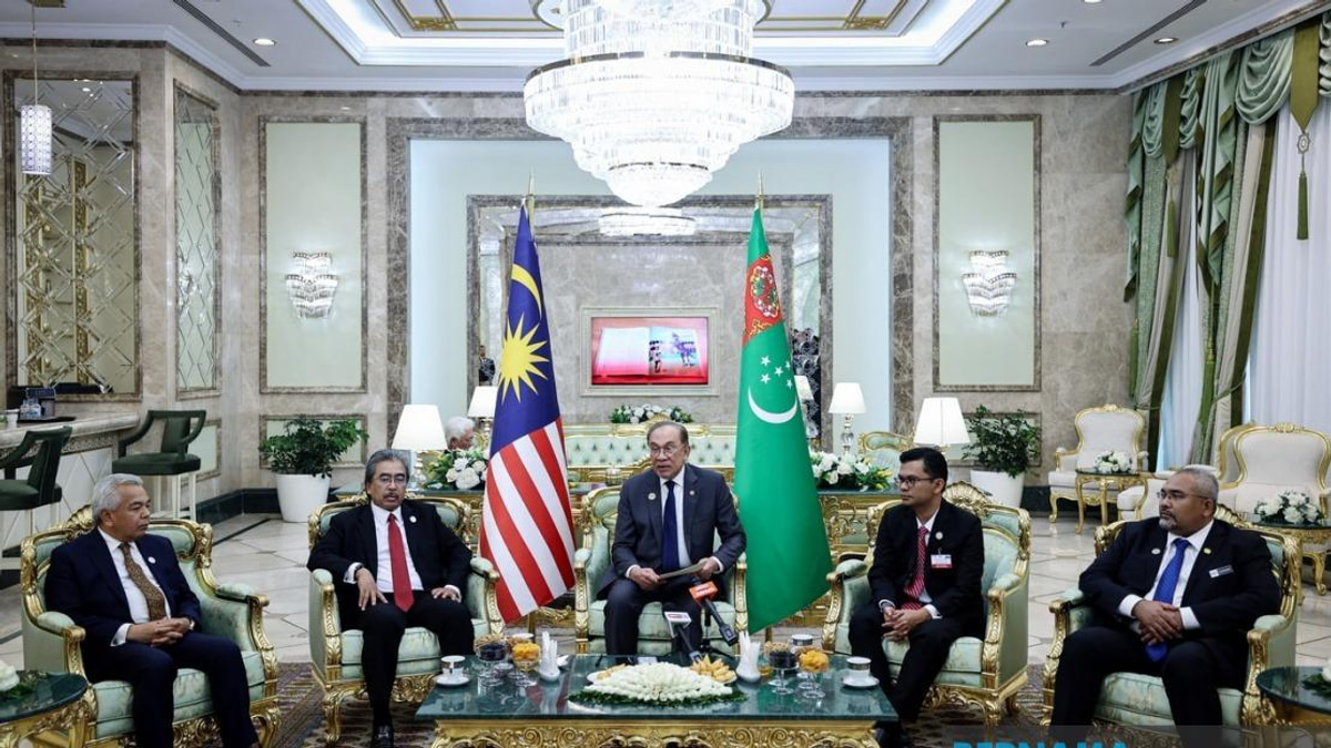 Anwar's Turkmenistan Visit Yields Gains in Energy Cooperation