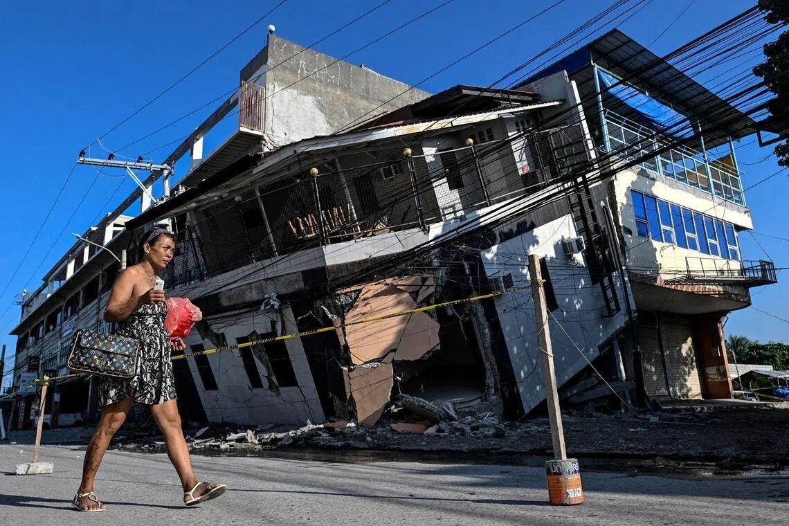 Philippine Earthquake Reshapes Coastline, Leaving Communities in Fear and Uncertainty