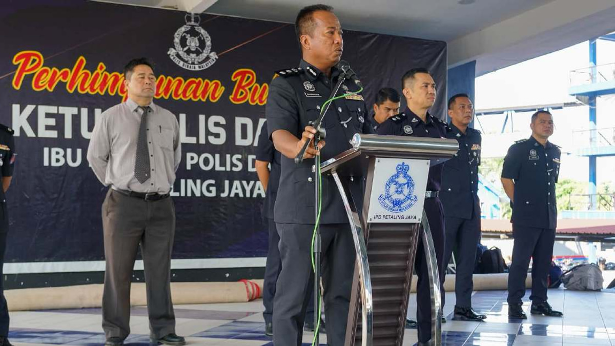 Two men in their 50s arrested following high-speed pursuit through Klang Valley