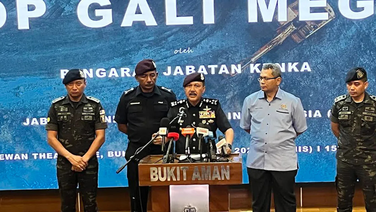 Massive Illegal Mining Crackdown Nets 99 Suspects, RM119 Million in Assets