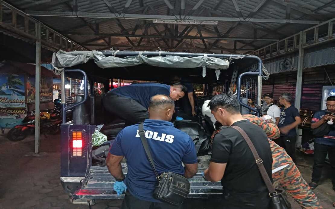 Two Dead, Four Injured in Boat Collision at Sungai Mersing Estuary