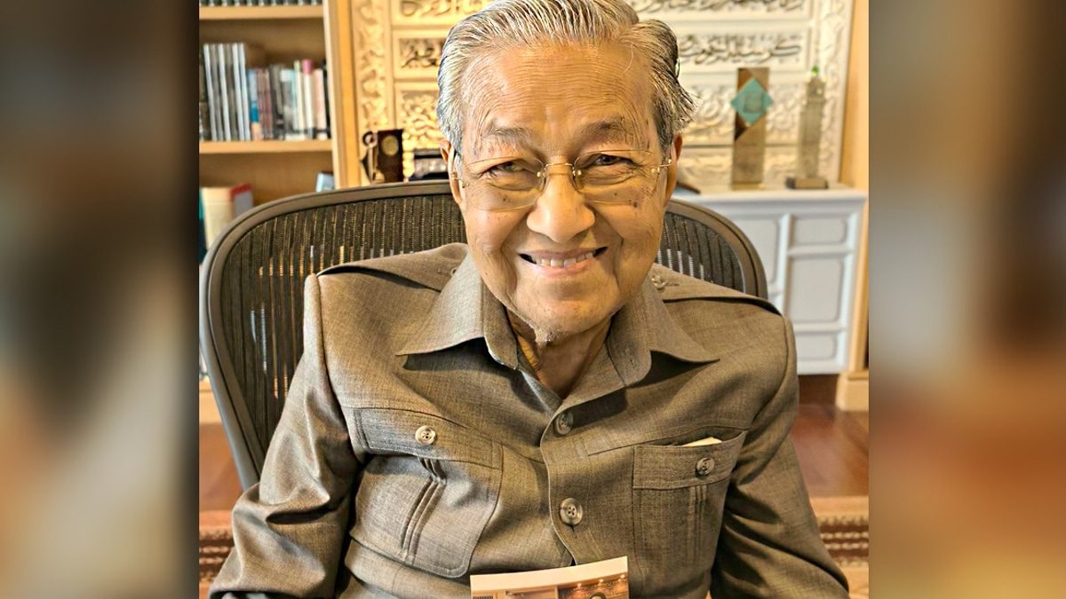 Cabinet Ministers Celebrate Dr Mahathir's Centennial Achievement