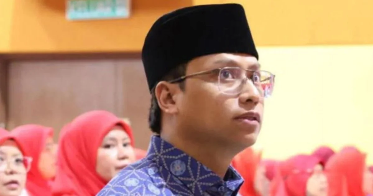 Puad's son defends father's criticism of Umno, says decision to speak out aimed at securing party's future