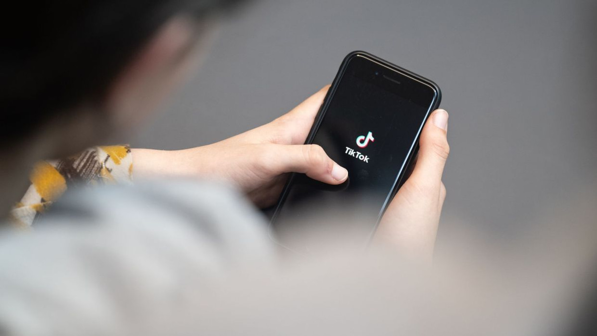EU Regulators Find TikTok Falls Short on Child Safety, Threatening Major Fine