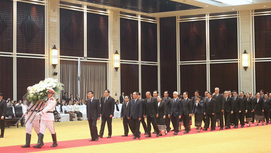 Lao leadership bids farewell to National Assembly President Xaysomphone Phomvihane