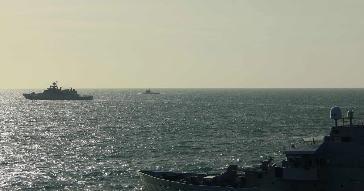 UK PM Defends Measured Response to Russian Warship Incident in English Channel