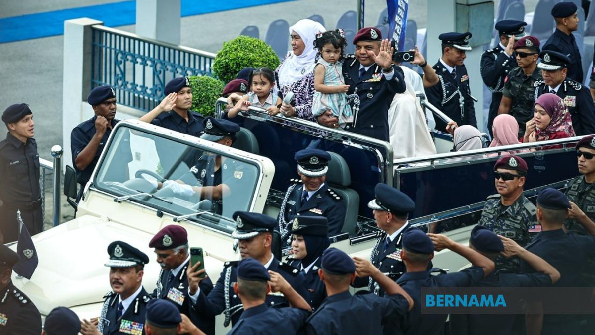 PDRM Must Enforce Law Impartially to Achieve World-Class Status, Says Retiring Deputy IGP