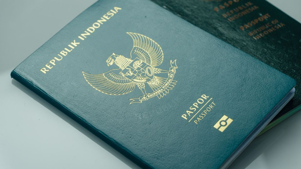 Mixed-Marriage Families Push for Priority in Indonesia's Dual Citizenship Expansion