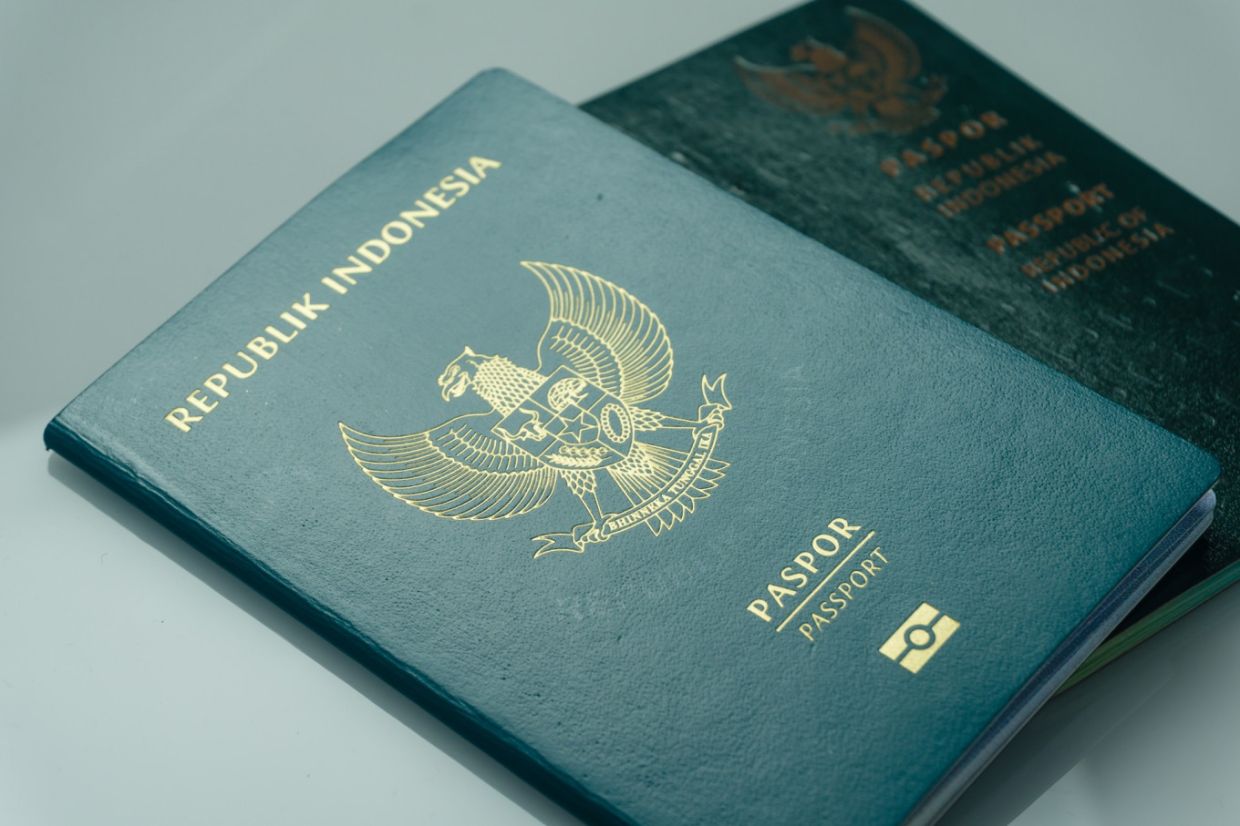 Mixed-Marriage Families Push for Priority in Indonesia's Dual Citizenship Expansion