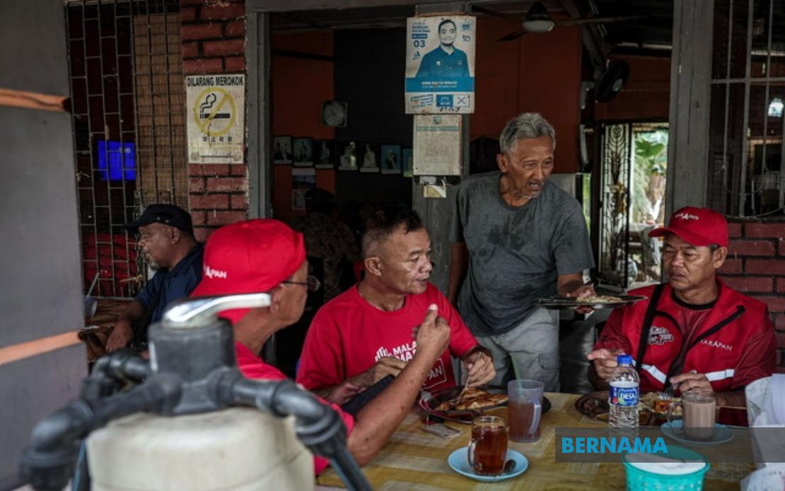 Johor Election Campaign Fuels Unexpected Boost for Traders and Hawkers