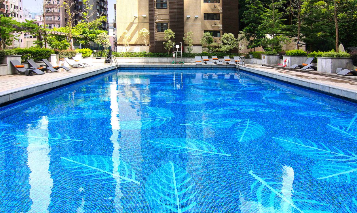 Hong Kong pool shut after lifeguard credential fraud discovered; enforcement crackdown intensifies
