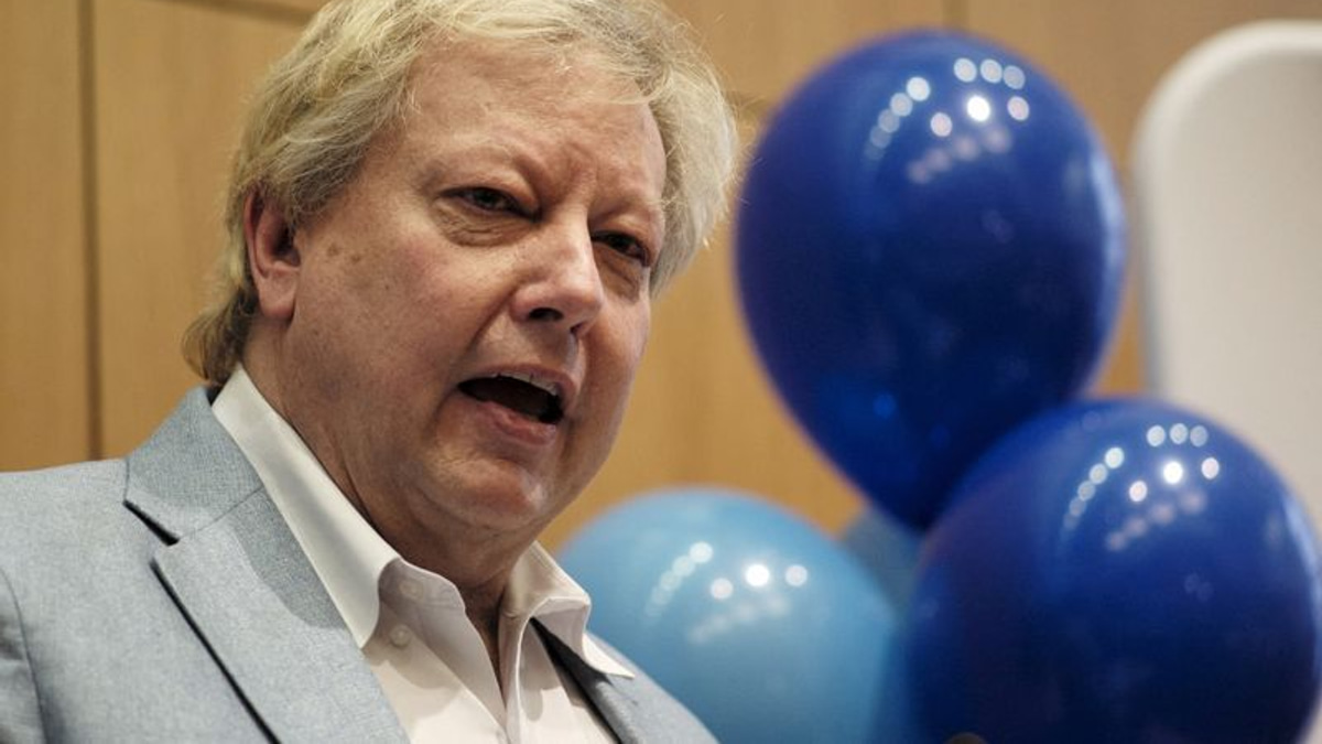 WiseTech co-founder Richard White steps down as executive chair amid personal allegations
