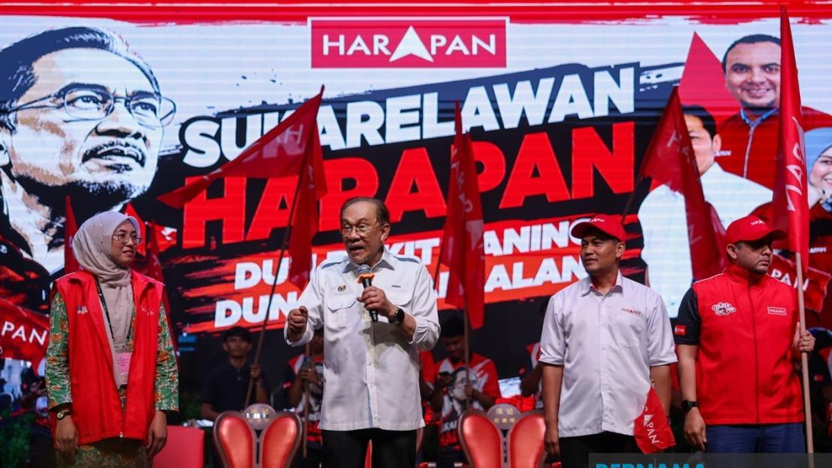 Johor Election Offers Youth Chance to Choose Future-Focused Leaders, Says Anwar