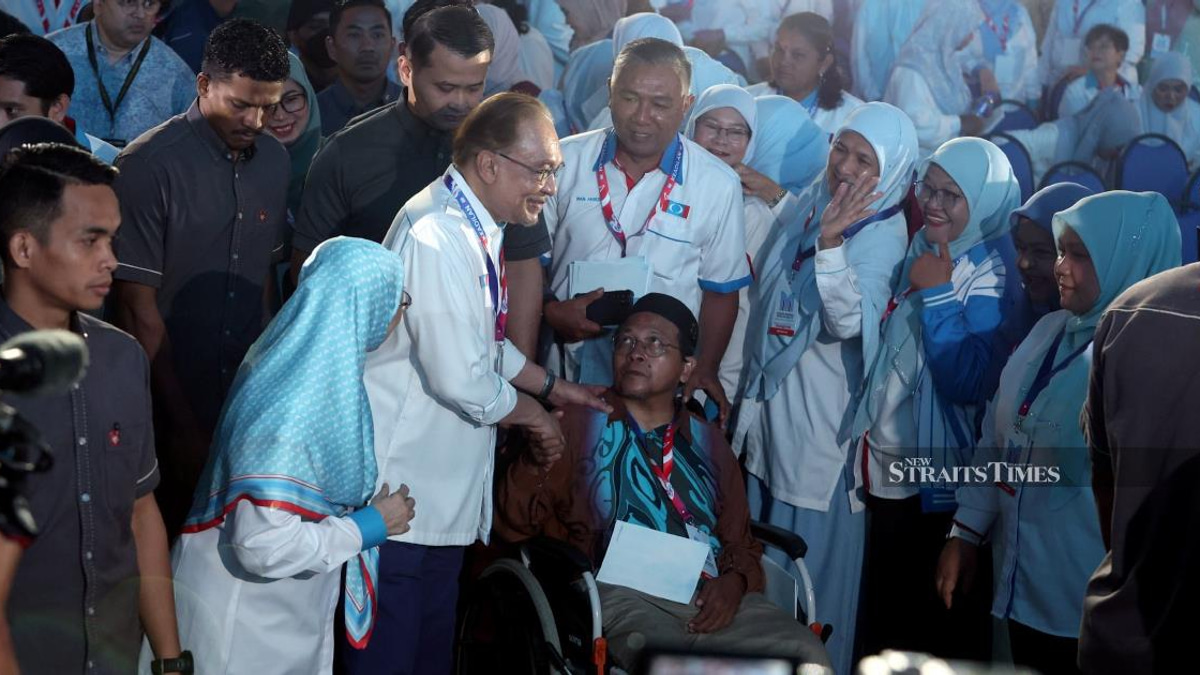 Anwar to Introduce New Governance Framework for State-Owned Enterprises