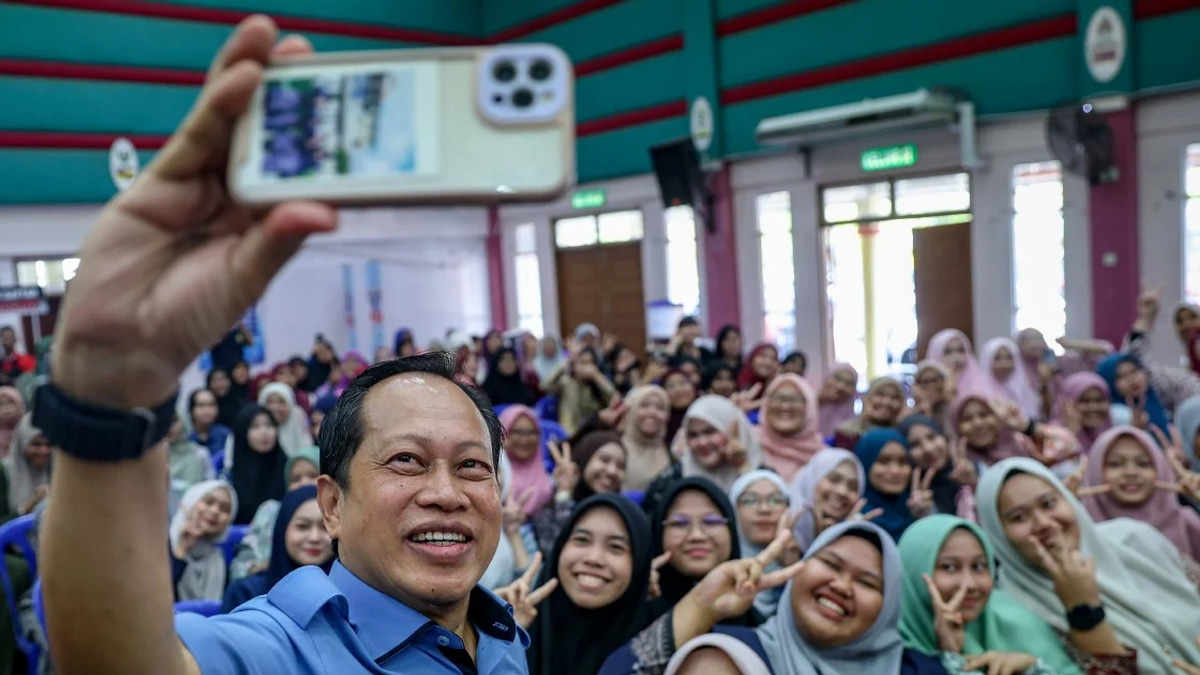 Johor BN Support Remains Solid, Says Ahmad Maslan as DAP Questions Coalition Stability