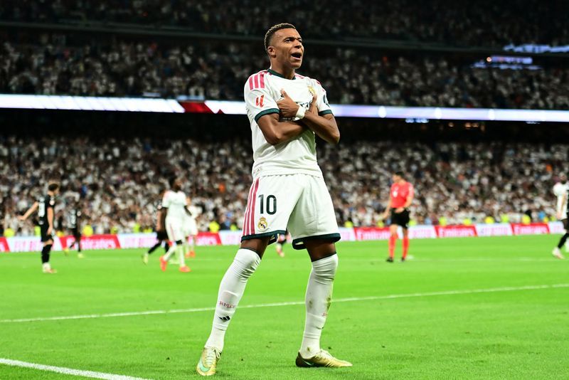 Mbappé's hat-trick powers Real Madrid past Real Sociedad as Mourinho makes triumphant Bernabéu return