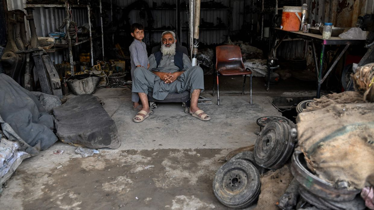 Afghanistan's car trade grinds to halt as regional conflicts choke supply lines