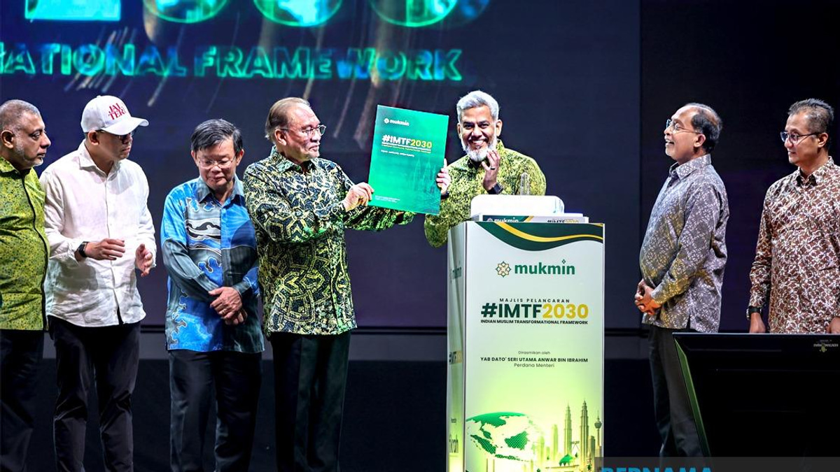 Anwar Sets One-Month Timeline to Tackle Foreign Worker Recruitment Bottlenecks