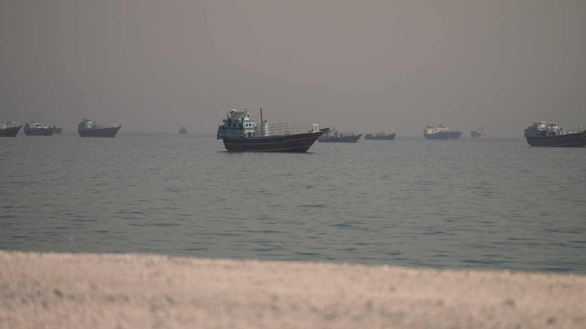 Britain and France Pledge Multinational Force to Protect Hormuz Strait Shipping