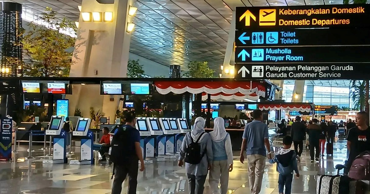 Malaysian Pilot Held at Indonesian Airport in Major Drug Smuggling Case