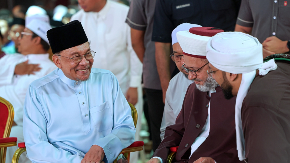 Anwar Defends Public Release of Tabung Haji Inquiry Report, Framing Decision as Matter of Principle Rather Than Political Strategy