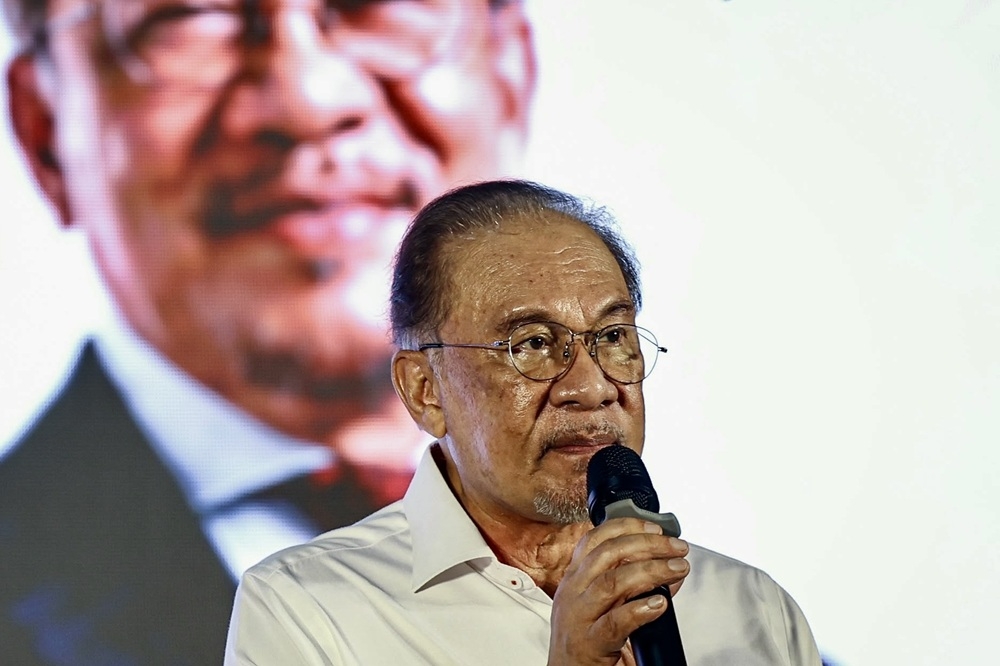 Anwar Awaits Full Briefing on Melaka DAP Crisis as Pakatan Leadership Signals Swift Action
